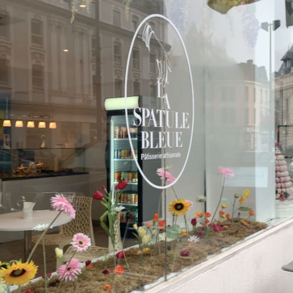 la spatule bleue devanture