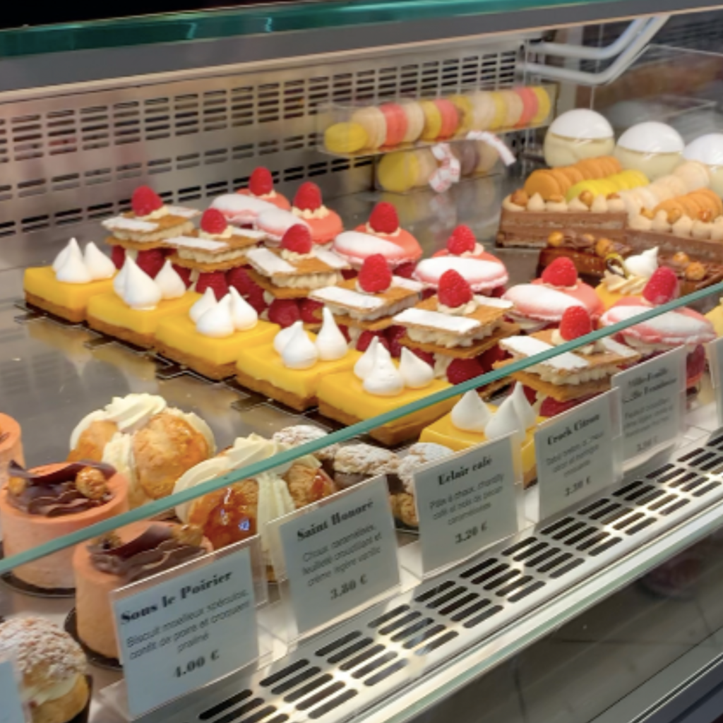 délices folies pâtisserie vitrine