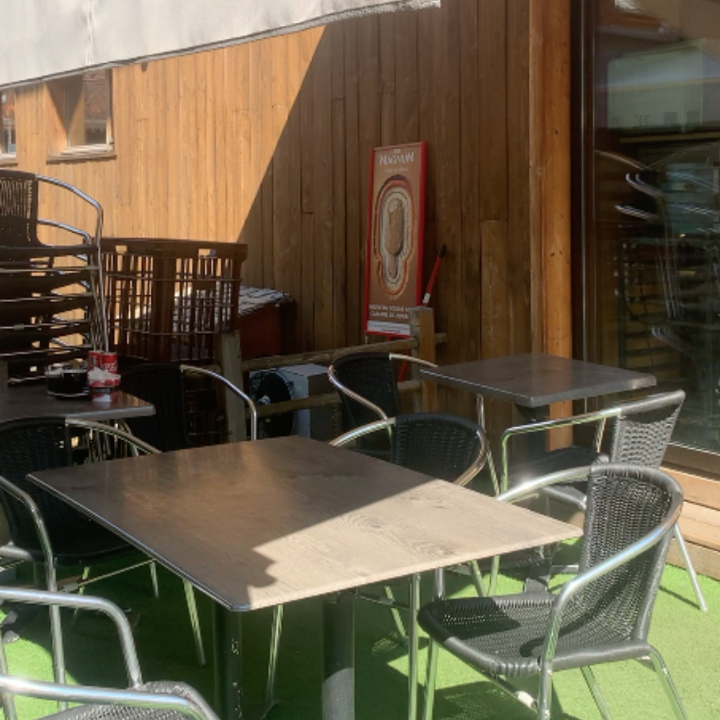 délices folies pâtisserie terrasse